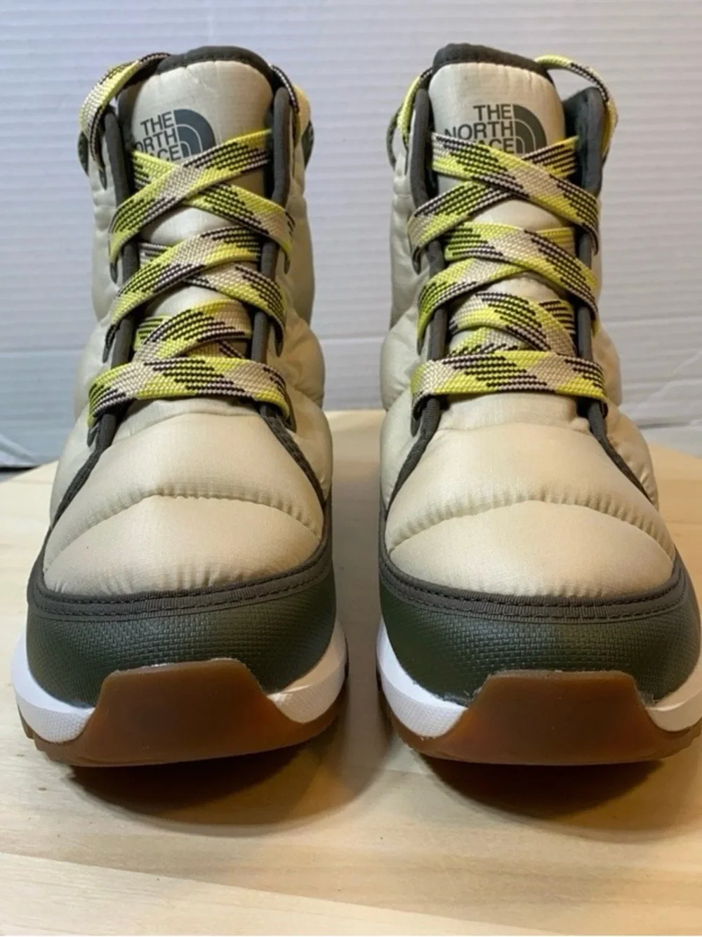 Women’s The North Face ThermoBall Eco Faux Fur Waterproof Winter Boots Size 10